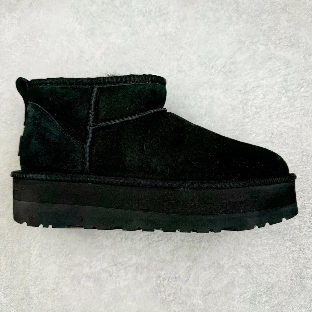 Pick up locally 💰520 UGG 5092 Classic autumn and winter sheepskin and fur integrated snow boots. All shoes are made of ZP. Longfeng A-grade Australian imported sheepskin and fur integrated brand OEM production line. Fully follow the ZP process. OEM original pattern maker. Adhering to the principle of no original shoe development and selection. Pay attention to every detail. The most authentic version on the market. TREADLITE "Light Wing" technology outsole. Light/durable/flexible/pile size: 35 36 37 38 39 40 41 42 Coding: by2936070